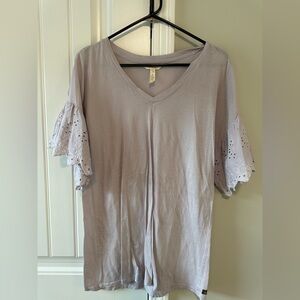 Matilda Jane Size Large Lavender Eyelet Sleeve Top